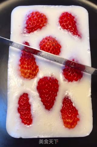 Strawberry Milk Pudding recipe