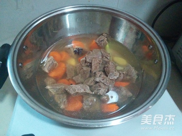 Carrot Simmered Beef recipe