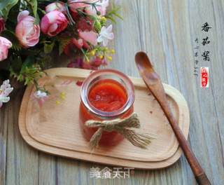 Homemade Tomato Sauce that Can be Used for Decorating Flowers recipe