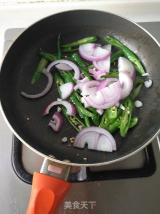 #信之美# Stir-fried Pork Skin with Chili recipe