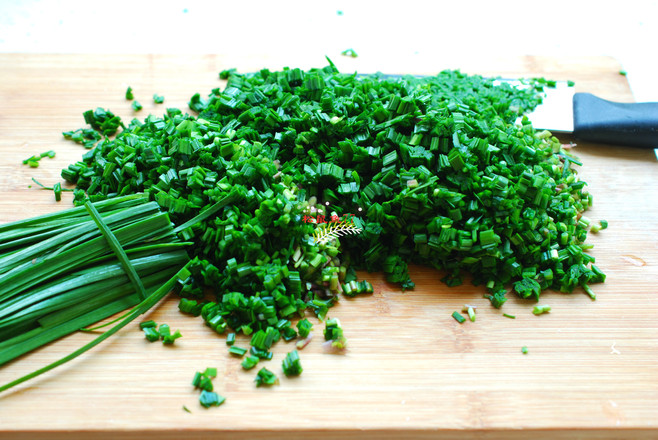 Vegetarian Dumplings with Chives and Eggs recipe