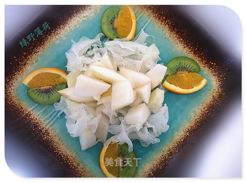 White Fungus Mixed with Pear recipe