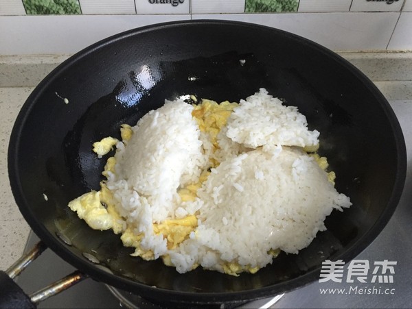 Fried Rice with Whitebait Egg recipe