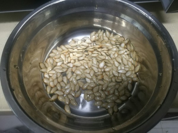 Microwave Roasted Pumpkin Seeds recipe