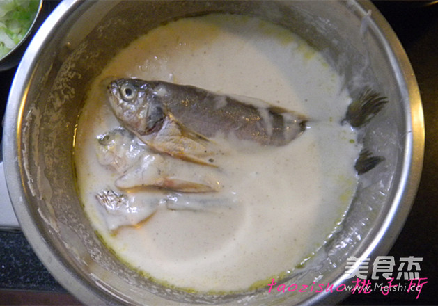 Peking Fried Small Yellow Croaker recipe