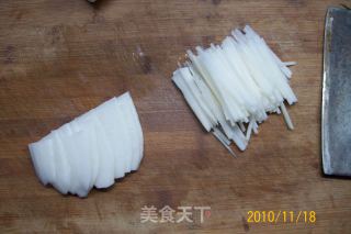 【autumn and Winter Green Shield】--- "garlic Carrot Soup with Carp" recipe