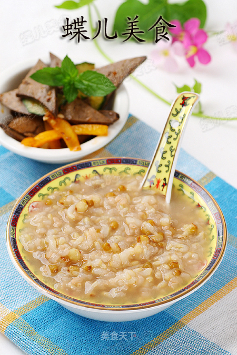 Brown Rice and Mung Bean Porridge---to Invigorate The Spleen and Stomach, Cool and Relieve Heat, Lose Weight and Reduce Fat recipe
