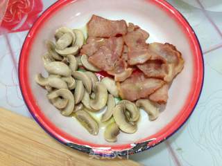 Lazy Breakfast----【toast Bacon Pizza】 recipe