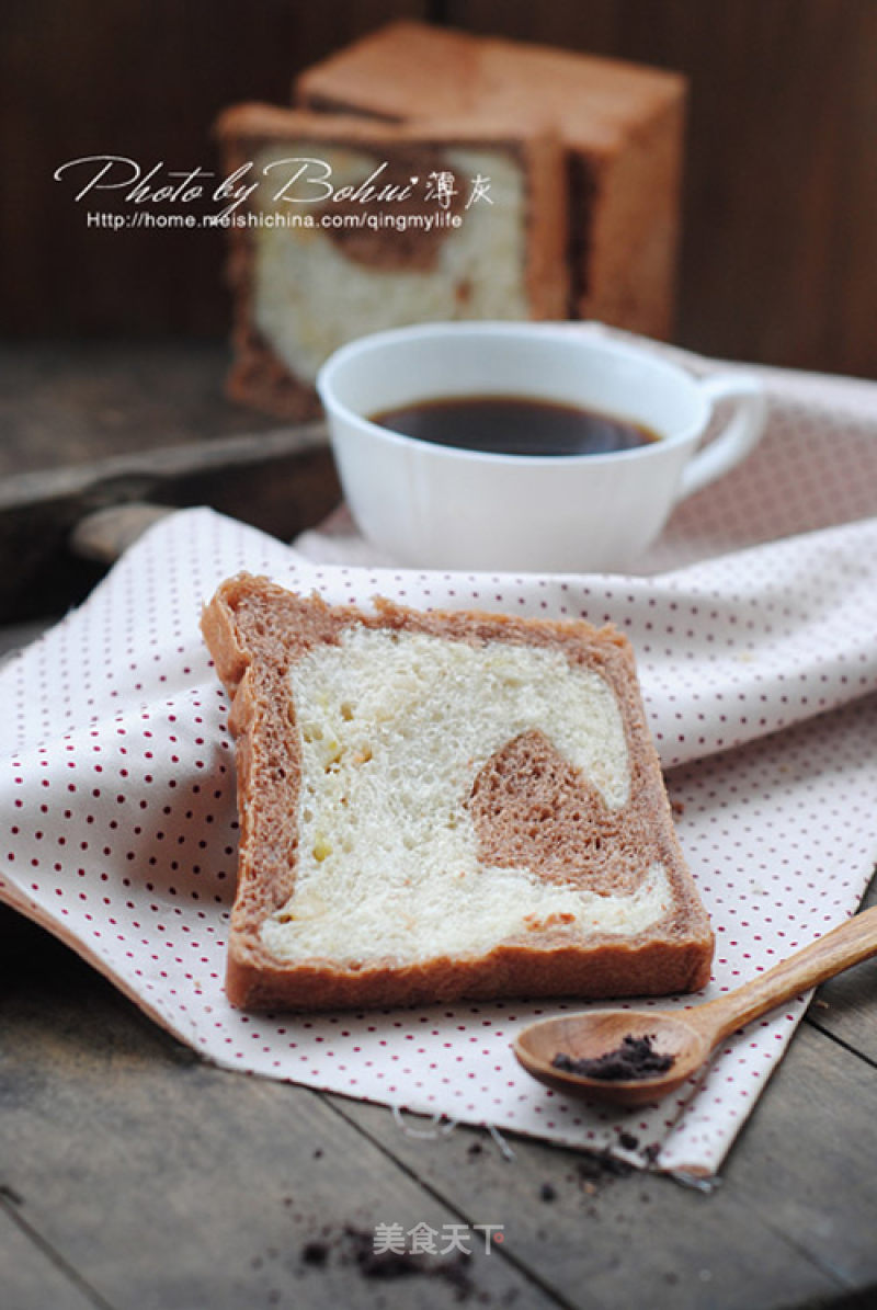 Cocoa Honey Bean Two-color Toast (soup Type) recipe