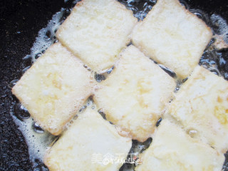 Tomato and Enoki Mushroom Tofu Soup recipe