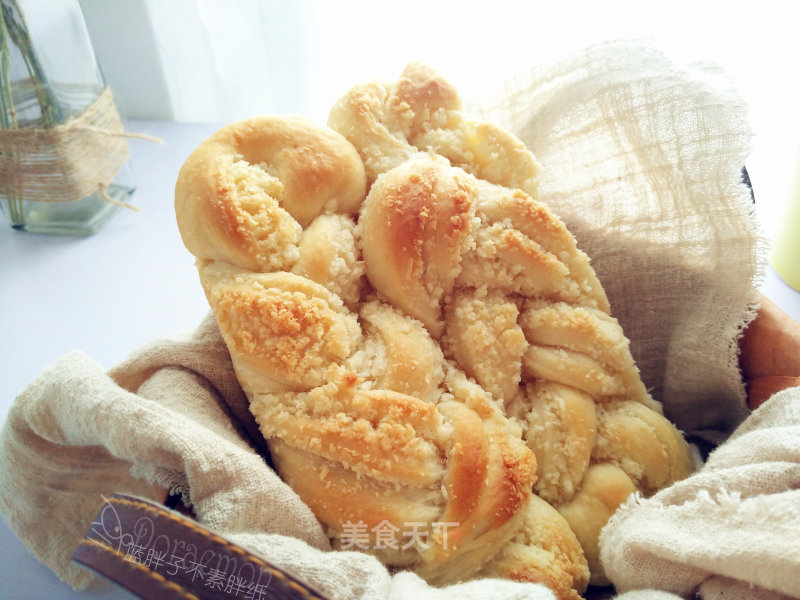 #aca Fourth Session Baking Contest# Making Pornographic Braids with Coconut Paste recipe