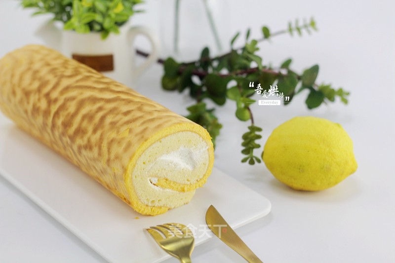 Golden Tiger Skin Cake Roll recipe