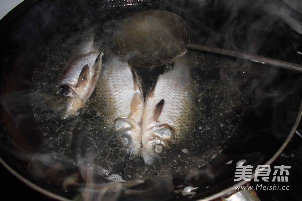 Carp and Radish Soup recipe