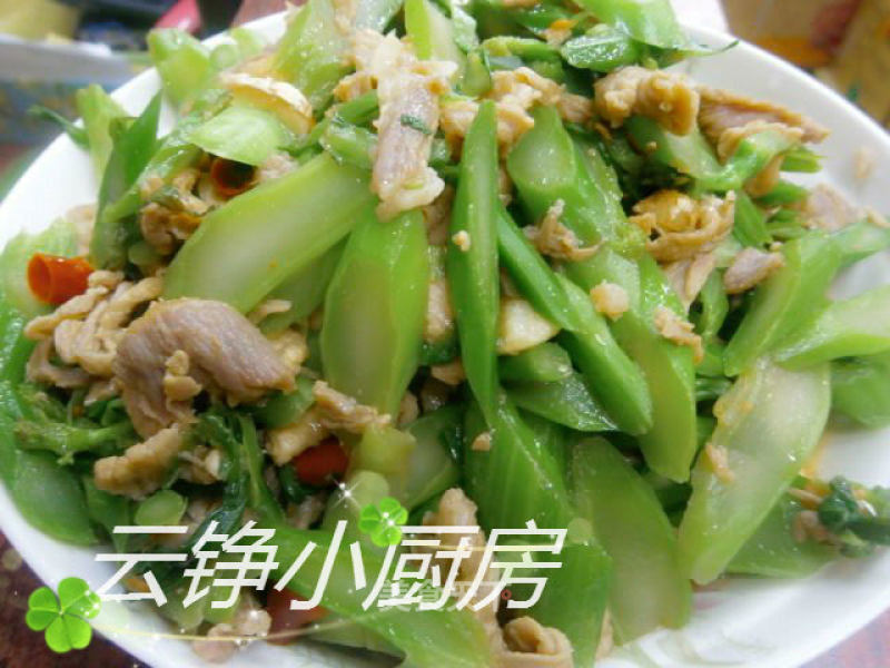 Stir-fried Pork with Mustard Stem recipe