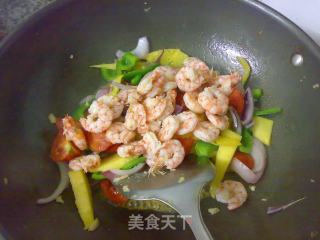 Braised Shrimp with Fresh Fruit recipe