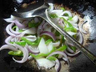 Stir-fried Rice Cake with Pepper and Onion recipe