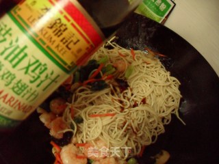 Fried Noodles with Shrimp recipe