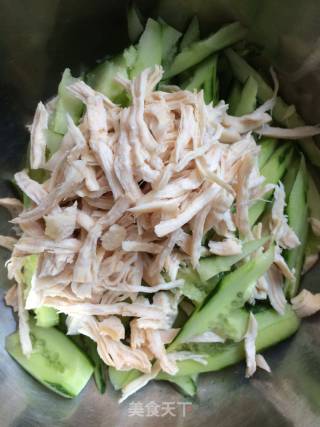 Shredded Chicken with Cucumber recipe