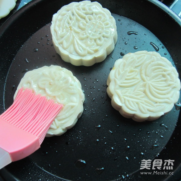 Bean Paste Mooncake recipe