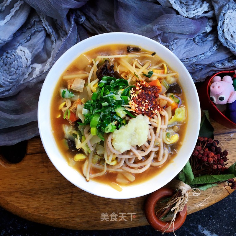 Bean Sprouts Fungus Soba Noodles recipe