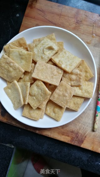 Braised Dried Tofu with Hand-rolled Noodles recipe