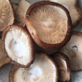 Grilled Shiitake Mushrooms with Garlic recipe