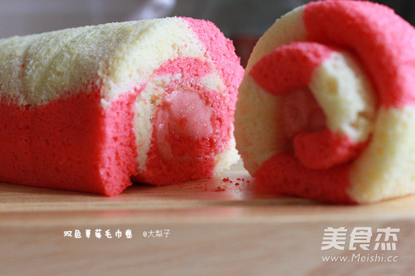 Two-color Strawberry Cake Roll recipe