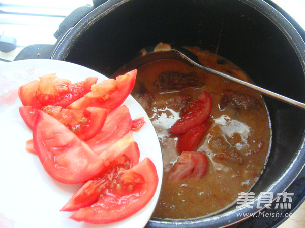 Stewed Beef Tendon with Tomato recipe