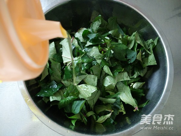 Steamed Sweet Potato Leaves recipe