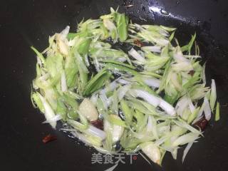 Stir-fried Garlic with Duck Blood recipe