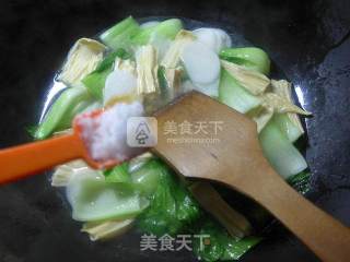 Yuba Green Vegetable Rice Cake Soup recipe