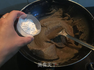 Chocolate Cantonese-style Moon Cakes (with Mung Bean Paste) recipe