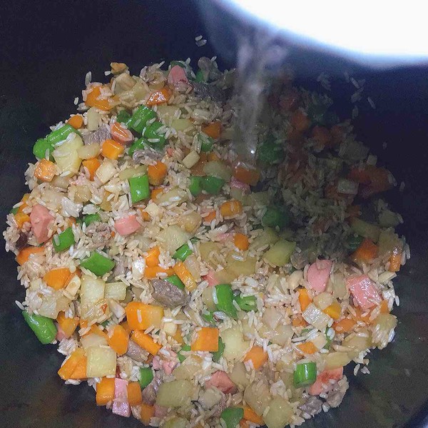 Stewed Rice with Potato and Carrot Beef recipe