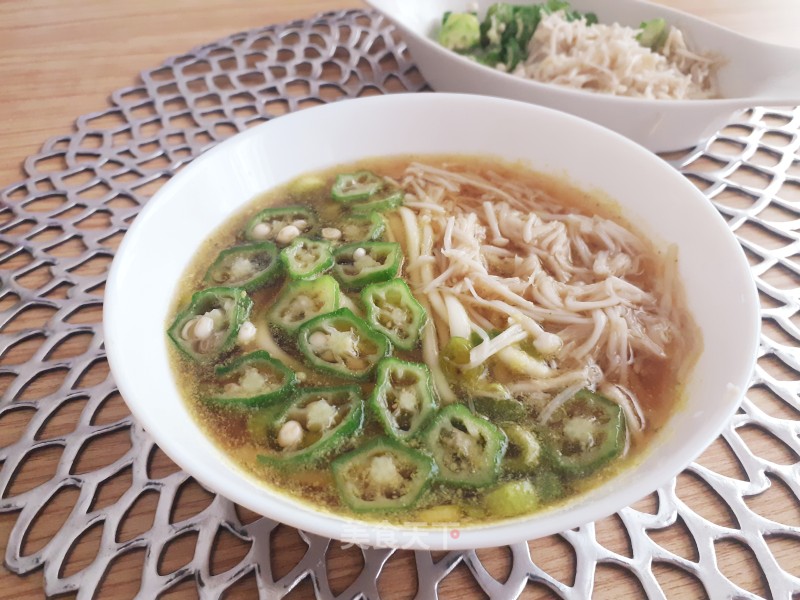 Japanese Style Cold Noodles with Enoki Mushroom and Okra recipe