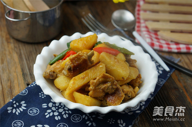 Braised Chicken Wings with Potatoes recipe