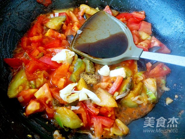 Spicy Tomato Noodles recipe