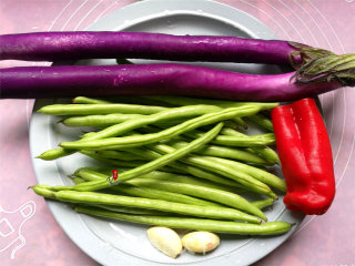 Fried Eggplant with String Beans recipe