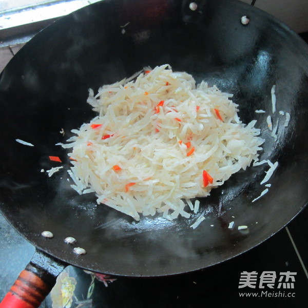 White Radish Shreds with Black Bean Sauce recipe