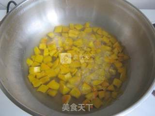 Pumpkin Glutinous Rice Soup recipe