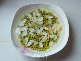 Mung Bean Lily Congee recipe