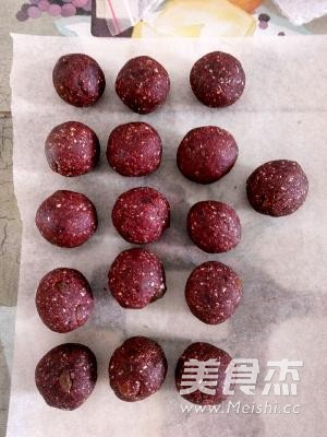 Mooncakes with Bean Paste and Nut Filling recipe