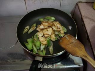 Stir-fried Tofu with Green Onions recipe