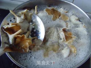 A Gift from Nature---mushroom Pork Dumplings recipe