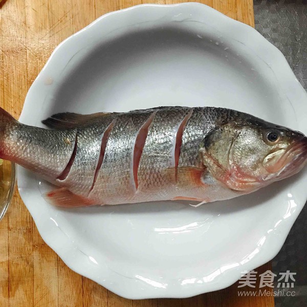 Milky White Crucian Fish Tofu Soup recipe