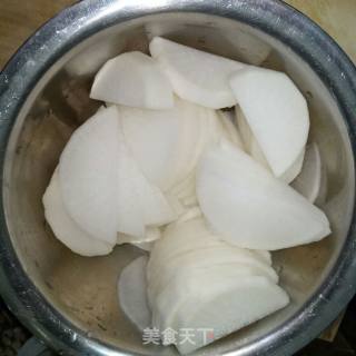 Radish Tofu Soup recipe