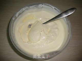 [homemade Vanilla Ice Cream]---comparable to The Taste of Uncle Mai recipe