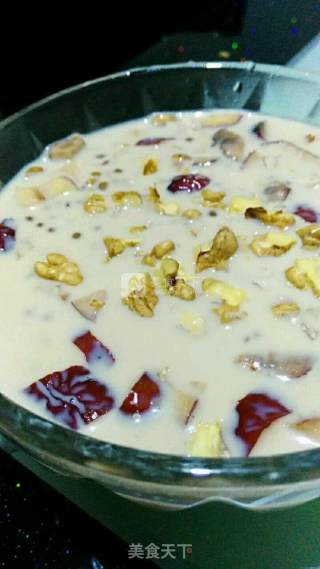 Walnut Red Date Sago Sauce recipe