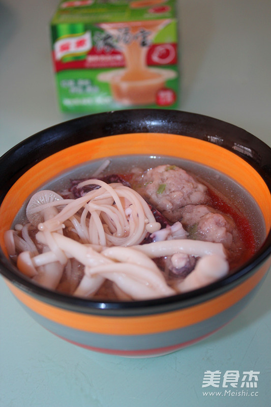 Mushroom Hot Pot in Clear Soup recipe