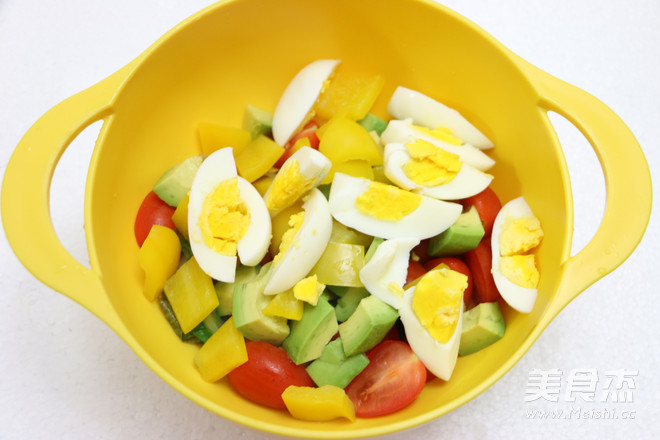 Evergrande Xing'an Avocado Salad recipe