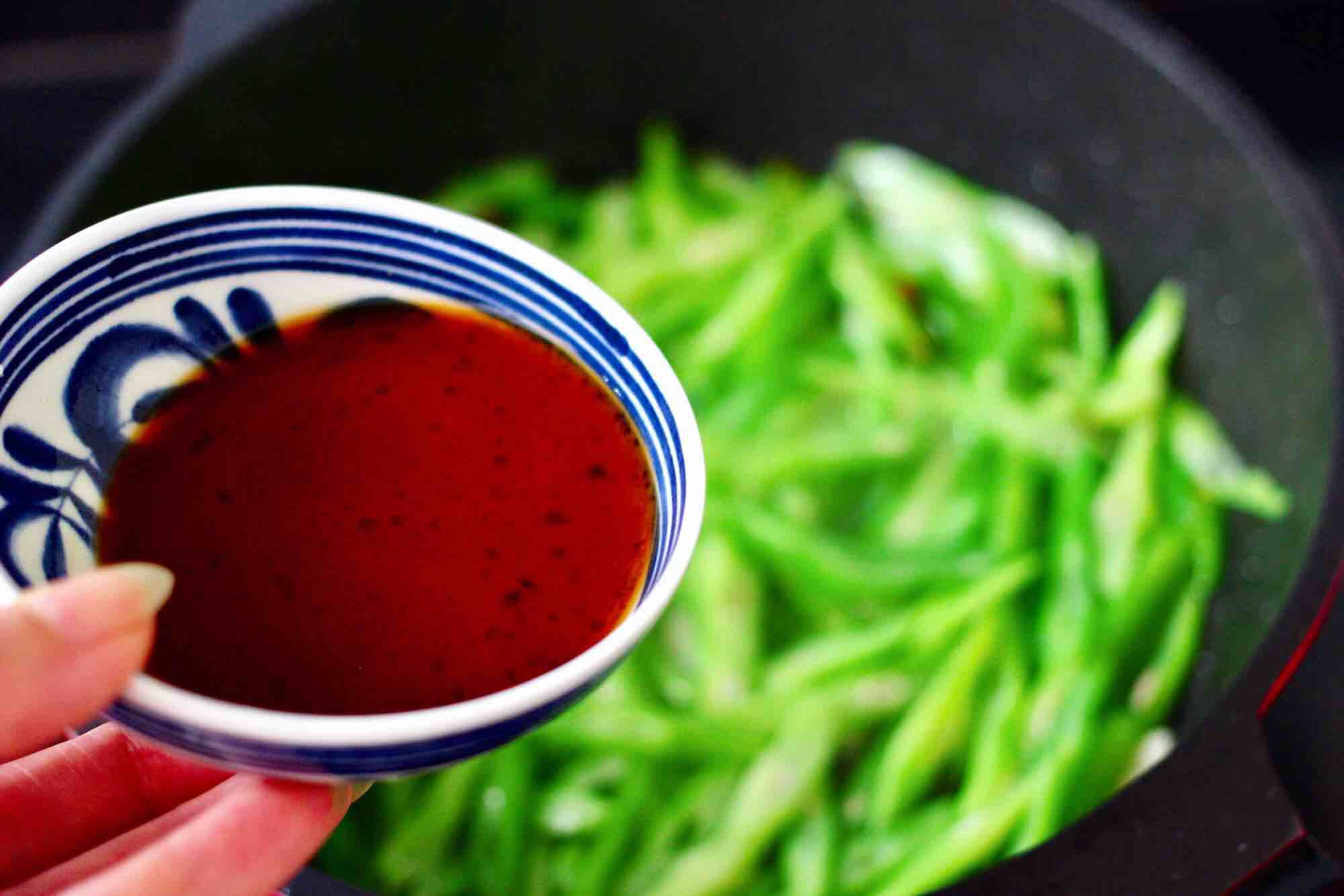 Stir-fried Scallop Meat with String Beans recipe